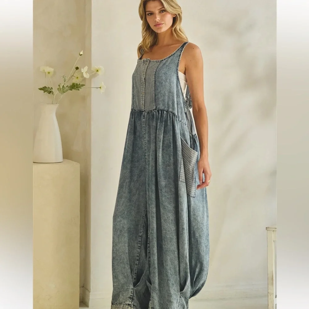 📦 💕 Oli & Hali Women's Blue Denim Jumpsuit - Picture 4 of 11